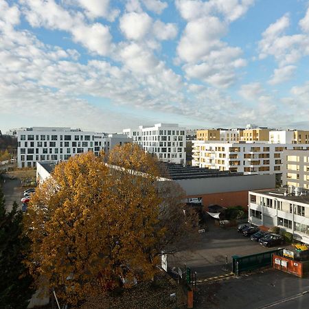 B&B Hotel Massy Gare Tgv Exterior photo