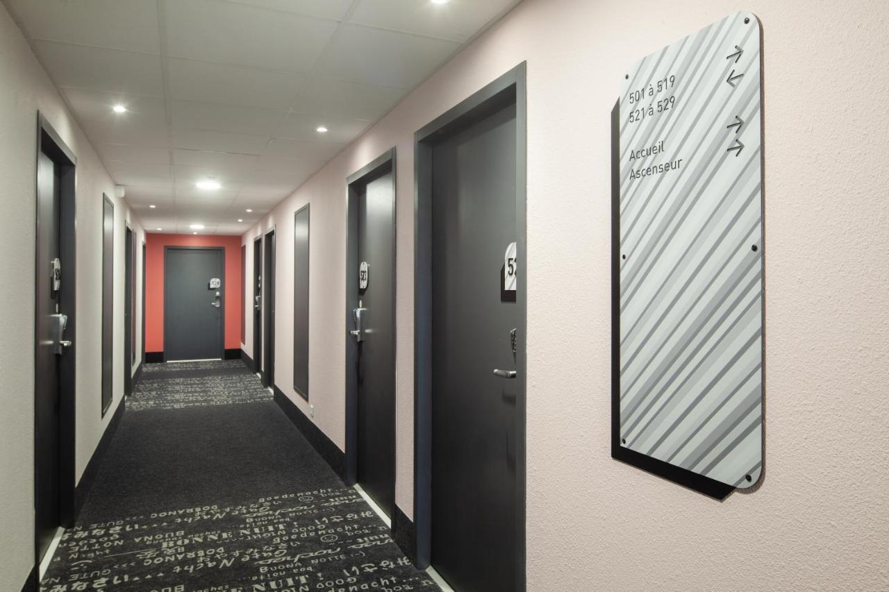 B&B Hotel Massy Gare Tgv Exterior photo